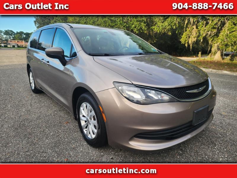 Chrysler Pacifica Touring 2017