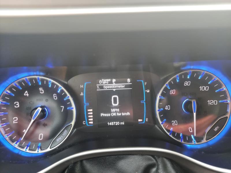 Chrysler Pacifica Touring 2017