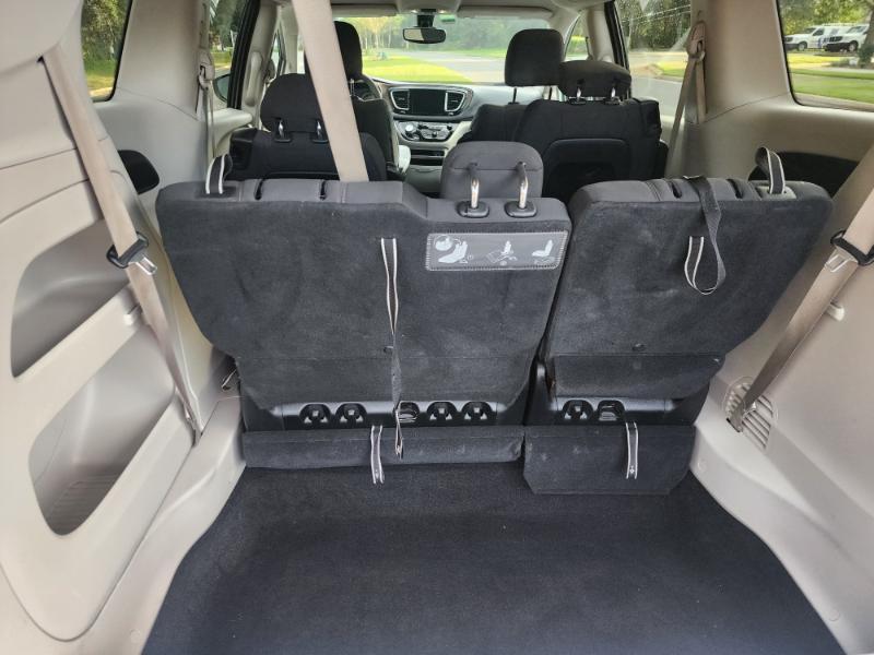 Chrysler Pacifica Touring 2017