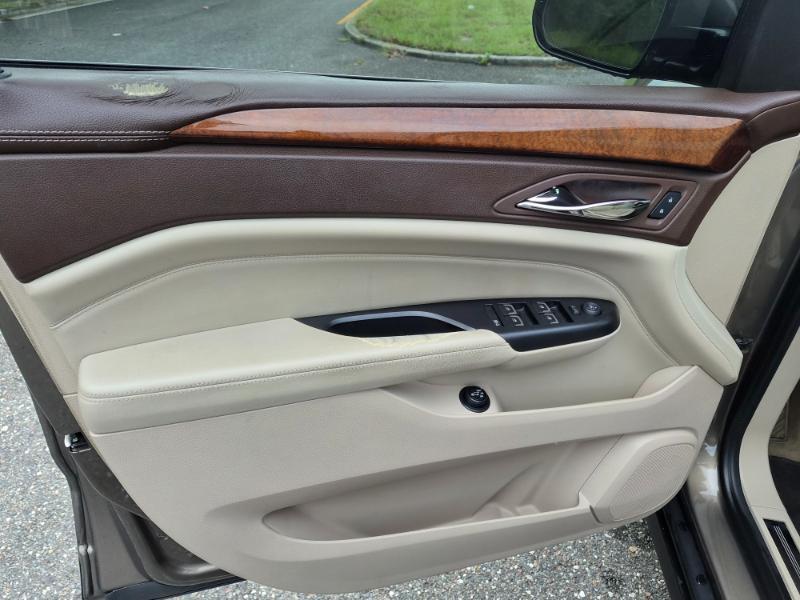 Cadillac SRX Luxury Collection FWD 2014