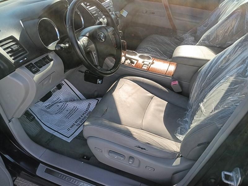 Toyota Highlander Limited 4WD 2009