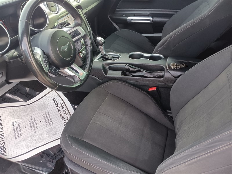 Ford Mustang EcoBoost Coupe 2019