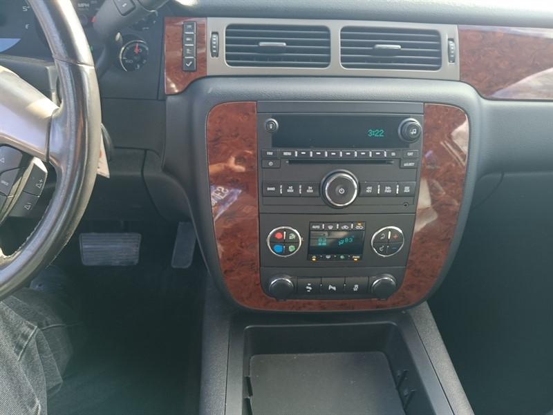 Chevrolet Avalanche LT 4WD 2013