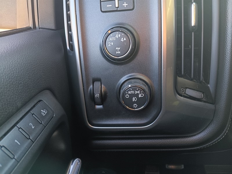 Chevrolet Silverado 1500 LTZ Crew Cab 4WD 2015