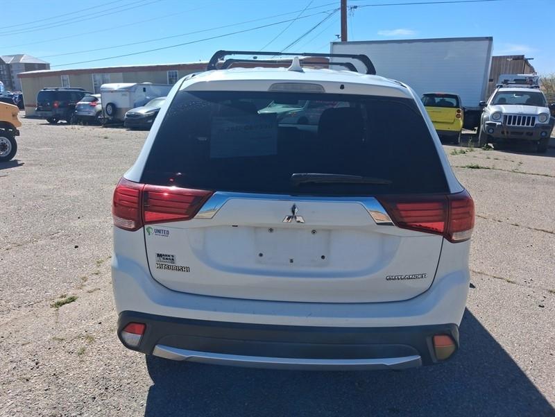 Mitsubishi Outlander SEL AWD 2018