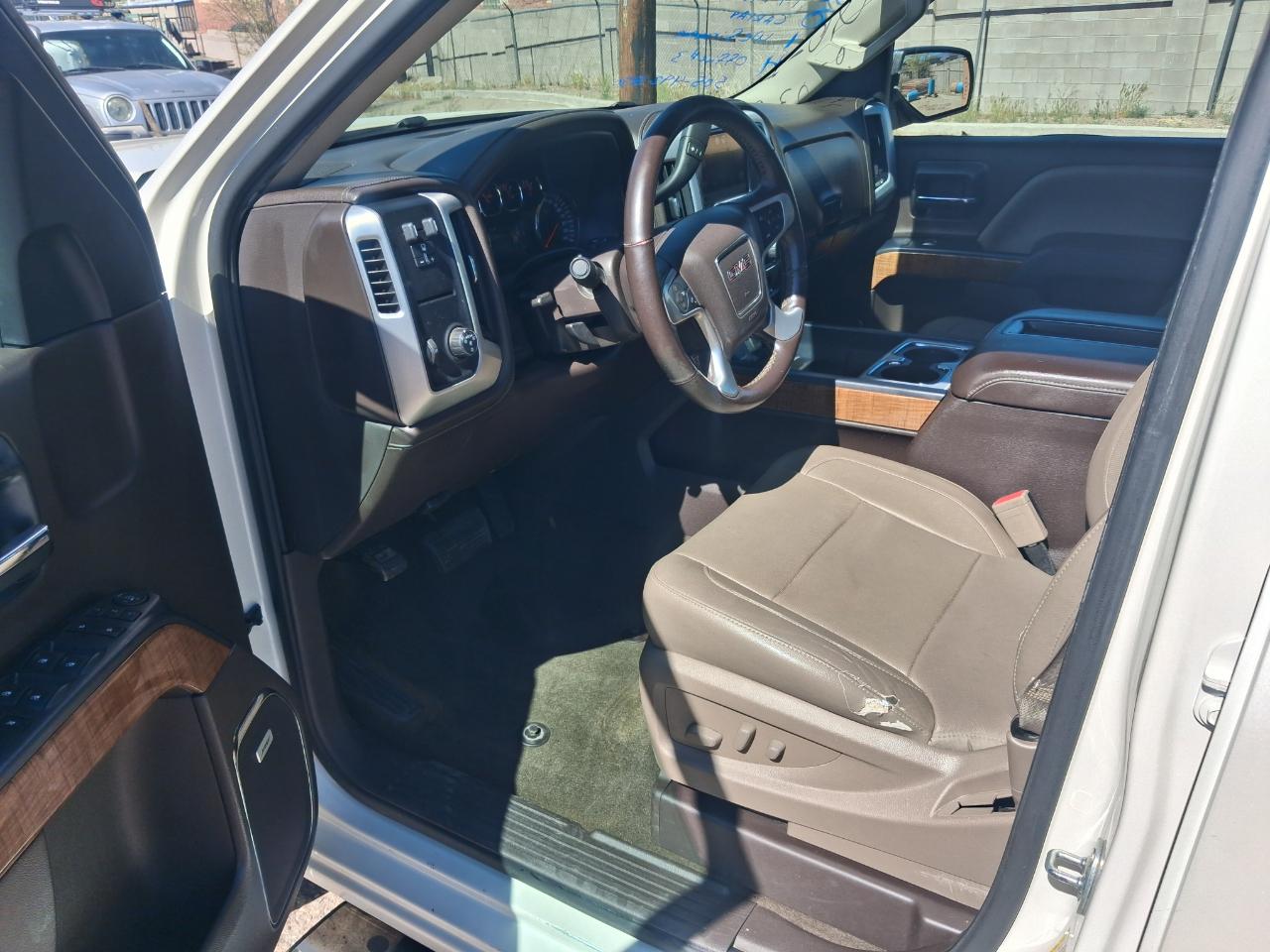 GMC Sierra 1500 SLT Crew Cab Long Box 2WD 2014