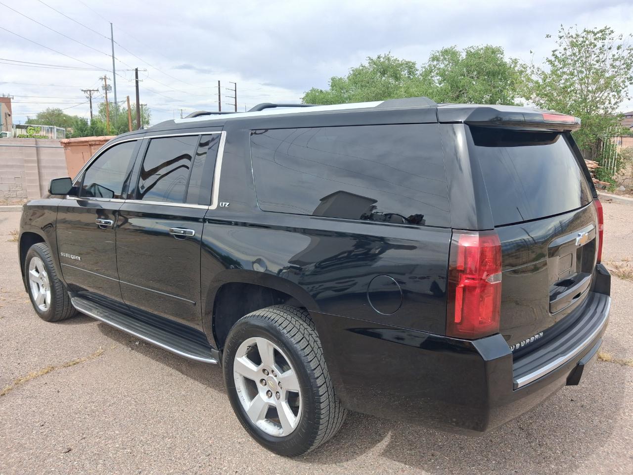 Chevrolet Suburban LTZ 4WD 2016