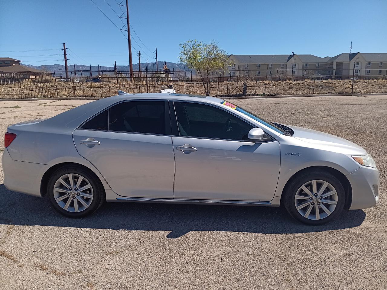 Toyota Camry Hybrid LE 2012