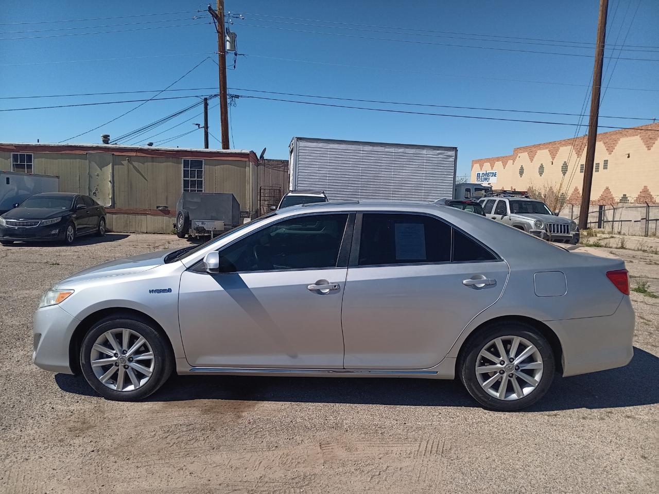 Toyota Camry Hybrid LE 2012