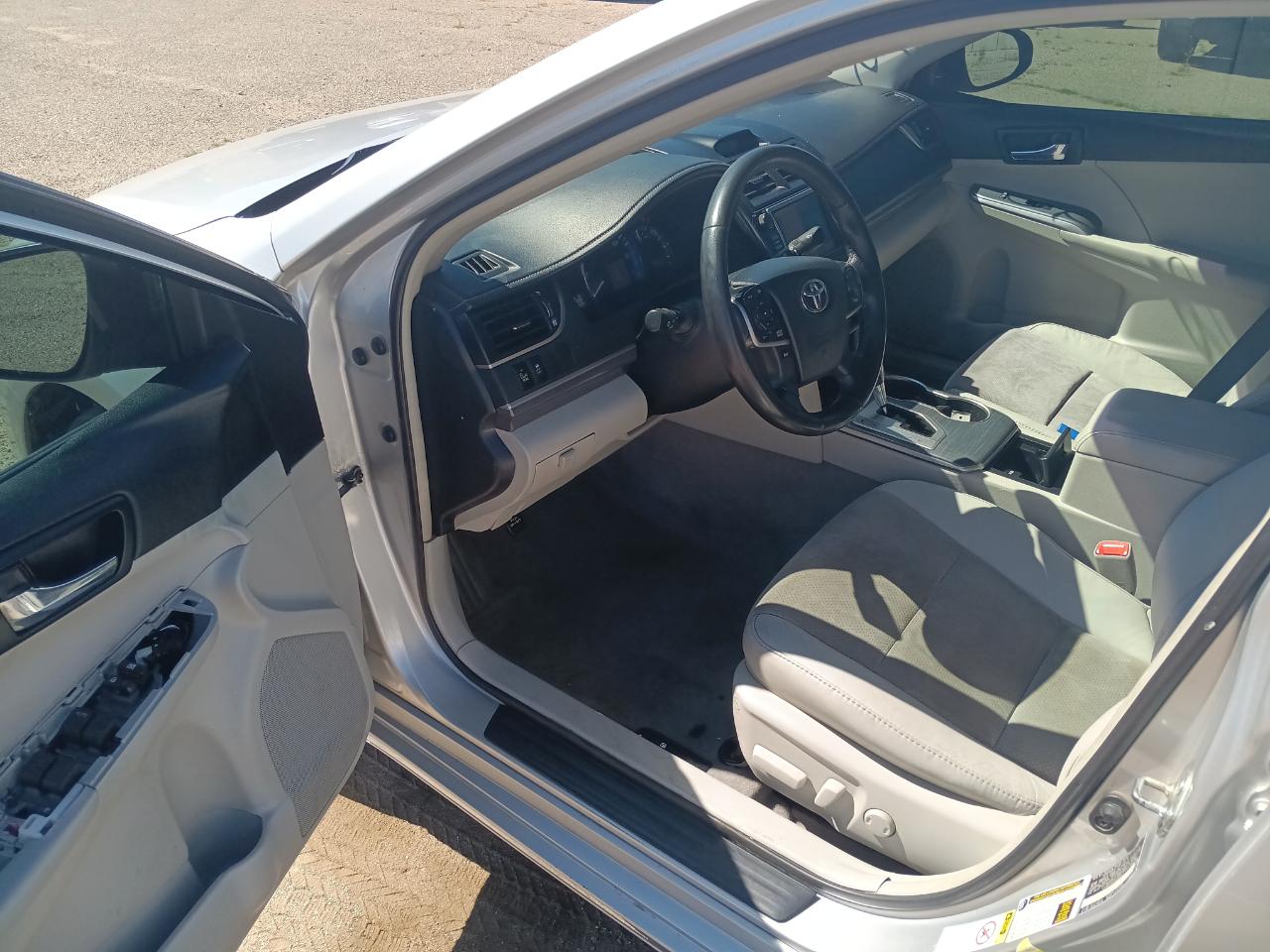 Toyota Camry Hybrid LE 2012