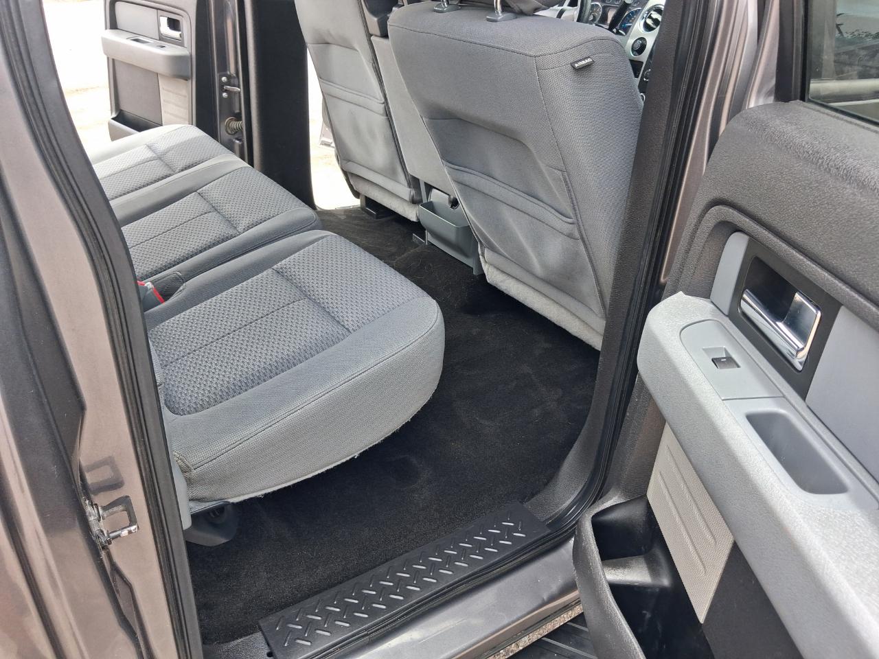 Ford F-150 XL SuperCrew 5.5-ft. Bed 4WD 2013