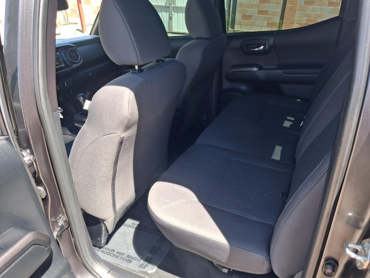 Toyota Tundra SR5 5.7L V8 FFV CrewMax 4WD 2016