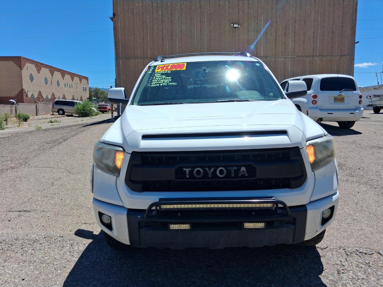 Toyota Tundra SR5 5.7L V8 FFV CrewMax 4WD 2016