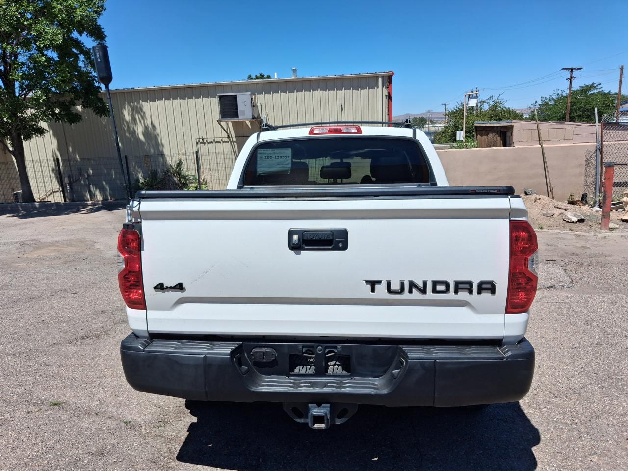 Toyota Tundra SR5 5.7L V8 FFV CrewMax 4WD 2016