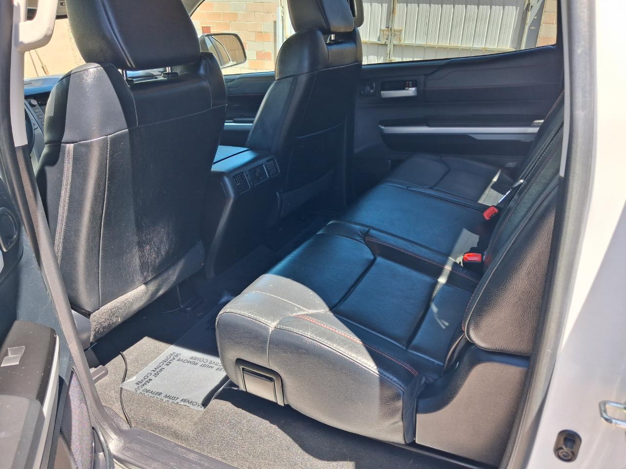 Toyota Tundra SR5 5.7L V8 FFV CrewMax 4WD 2016