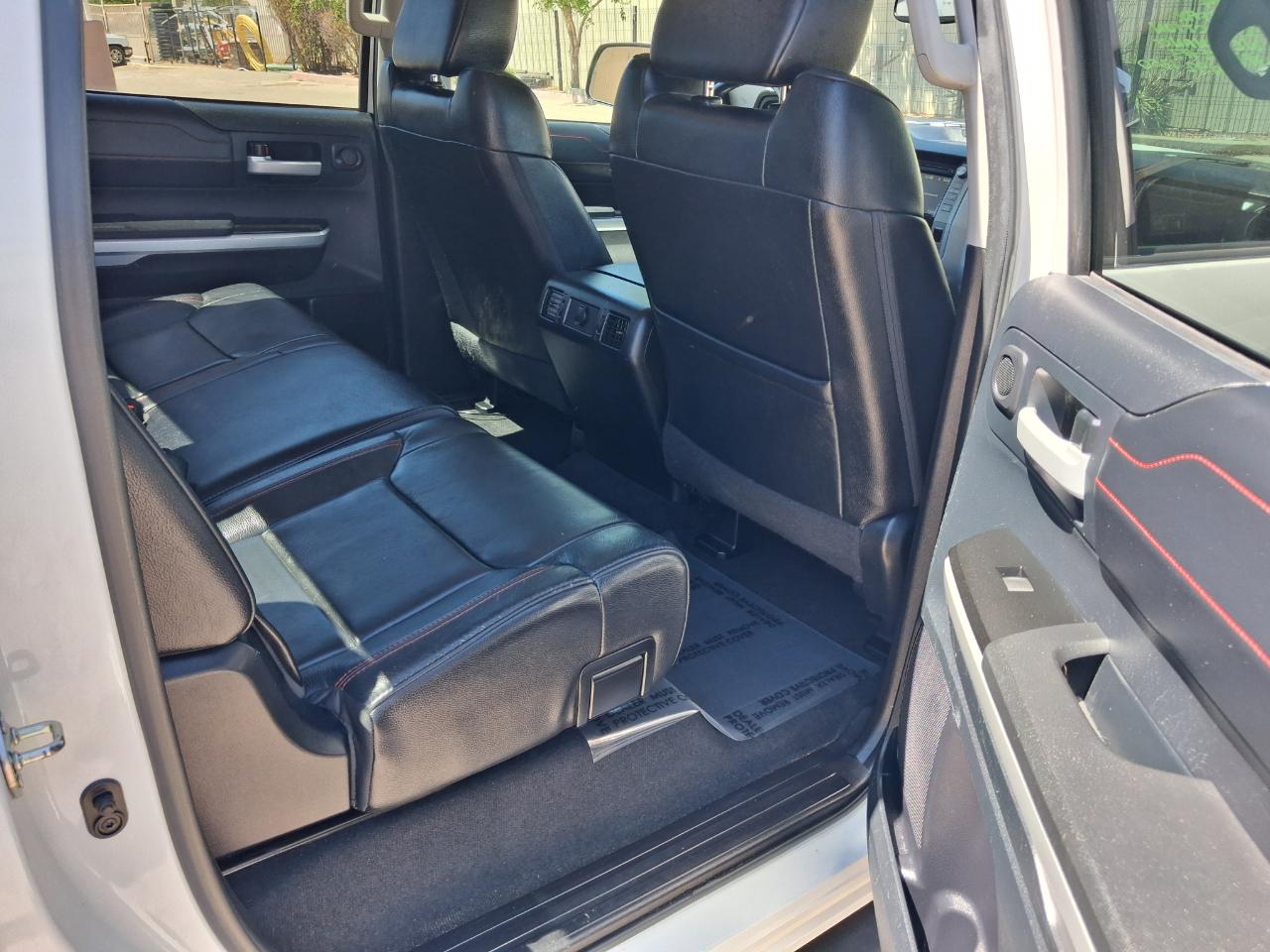 Toyota Tundra SR5 5.7L V8 FFV CrewMax 4WD 2016