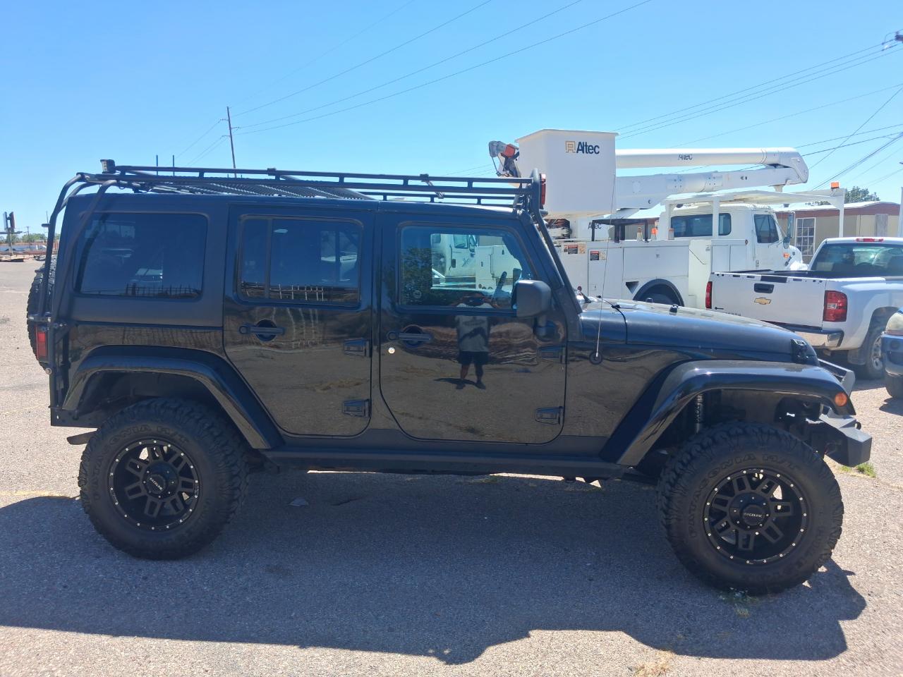 Jeep Wrangler Unlimited Sahara 4WD 2013