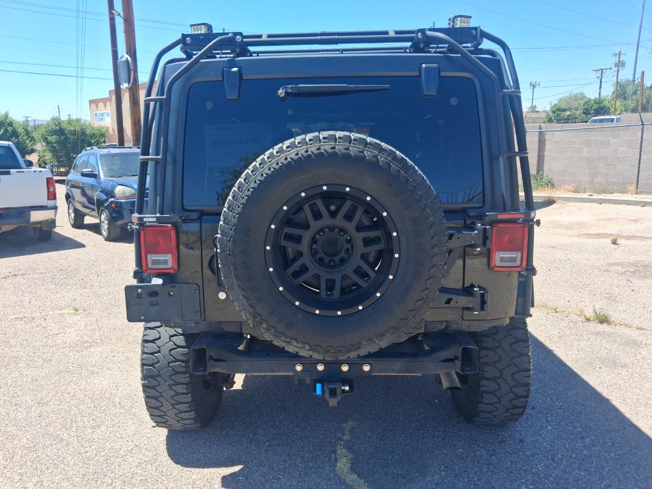 Jeep Wrangler Unlimited Sahara 4WD 2013