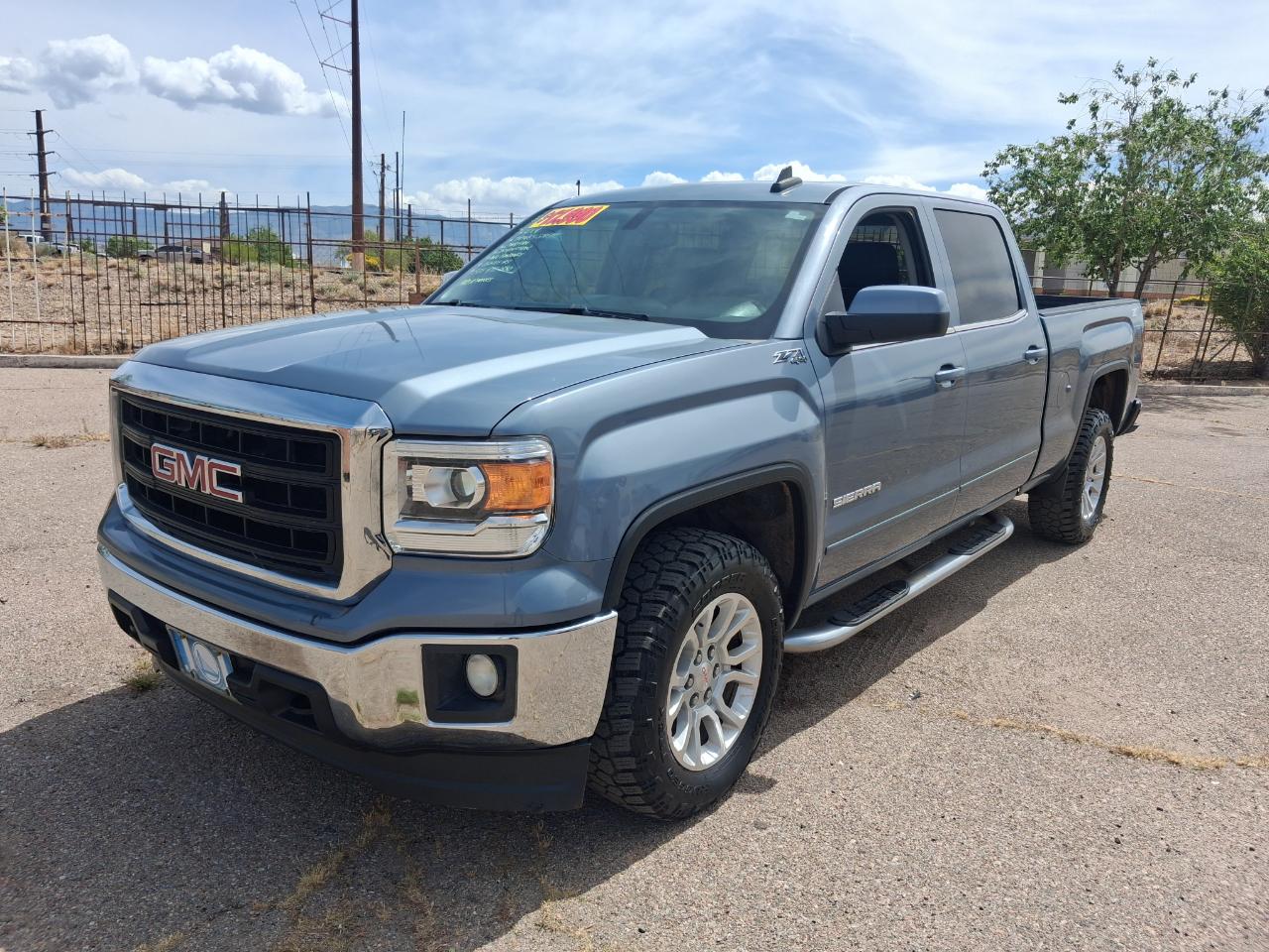 GMC Sierra 1500 SLE Crew Cab Short Box 4WD 2015