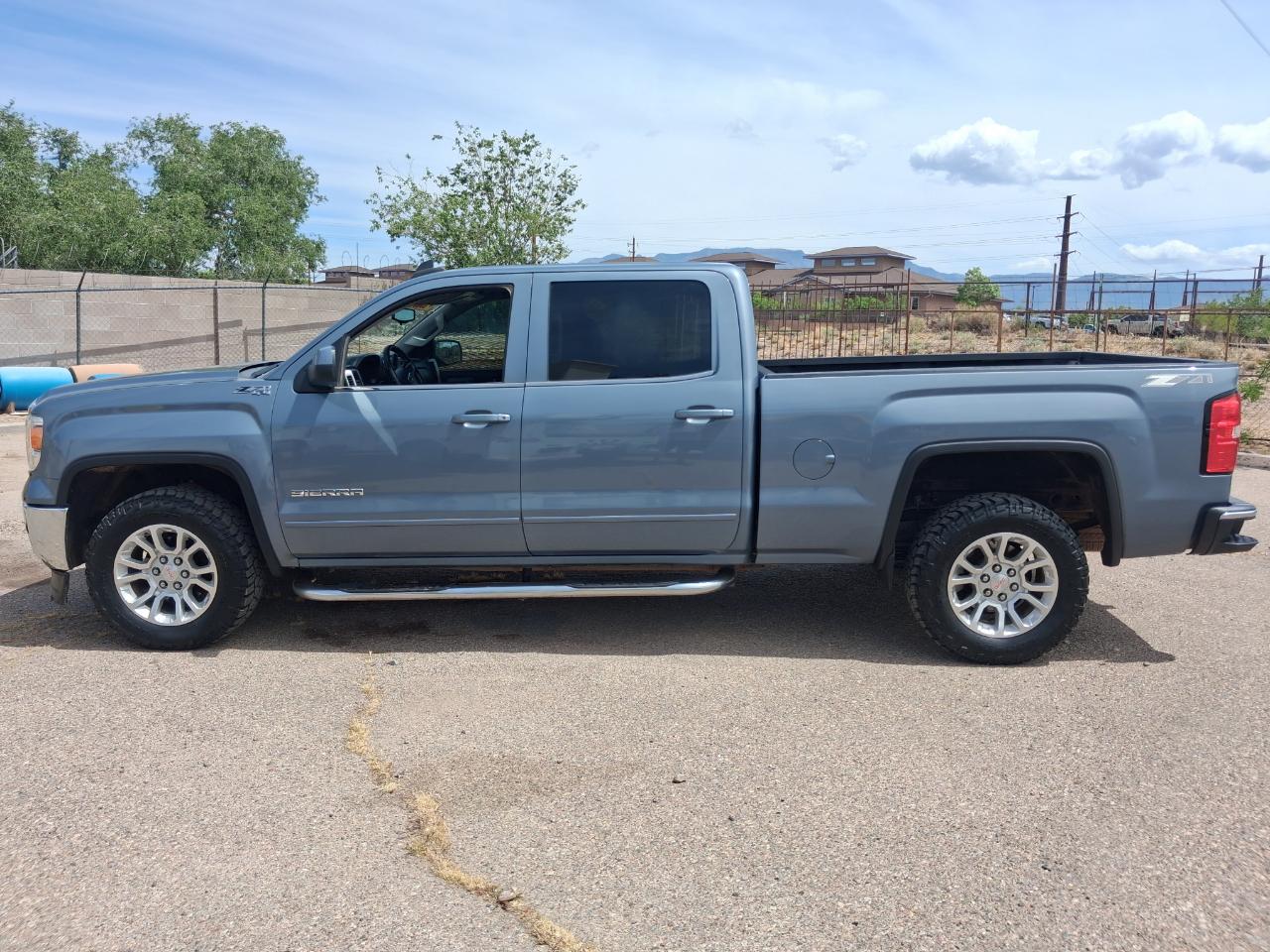 GMC Sierra 1500 SLE Crew Cab Short Box 4WD 2015