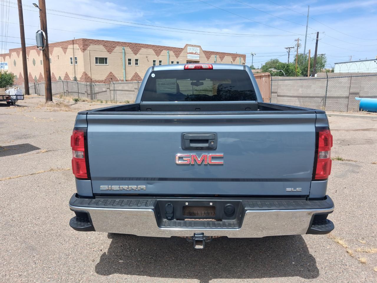 GMC Sierra 1500 SLE Crew Cab Short Box 4WD 2015