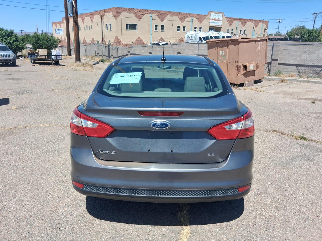 Ford Focus SE Sedan 2012