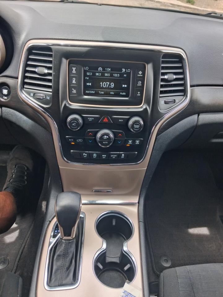Jeep Grand Cherokee Laredo 4WD 2017
