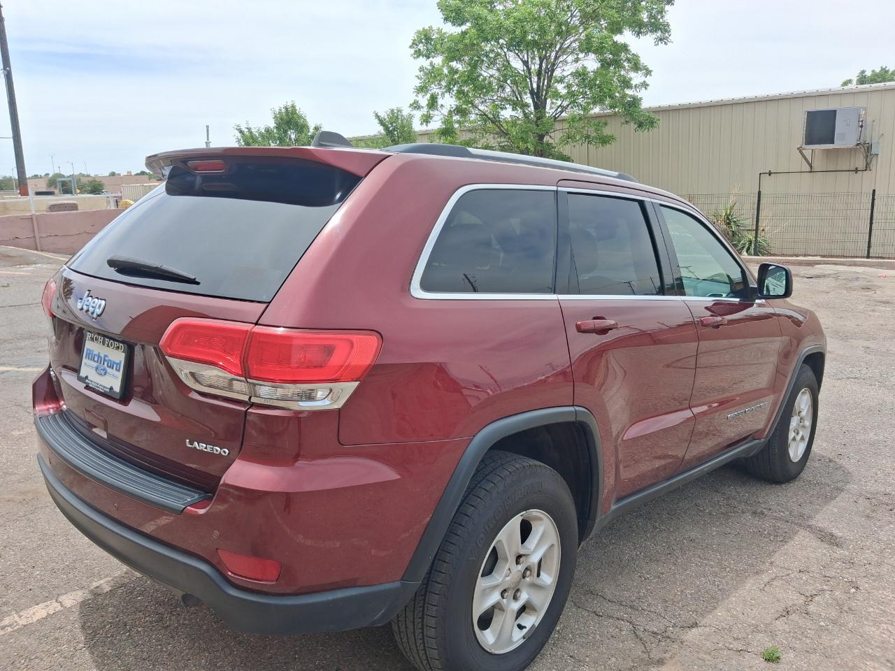 Jeep Grand Cherokee Laredo 4WD 2017