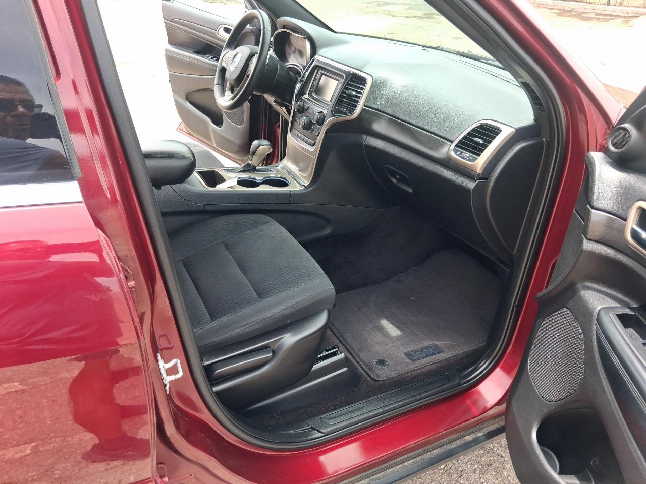 Jeep Grand Cherokee Laredo 4WD 2017