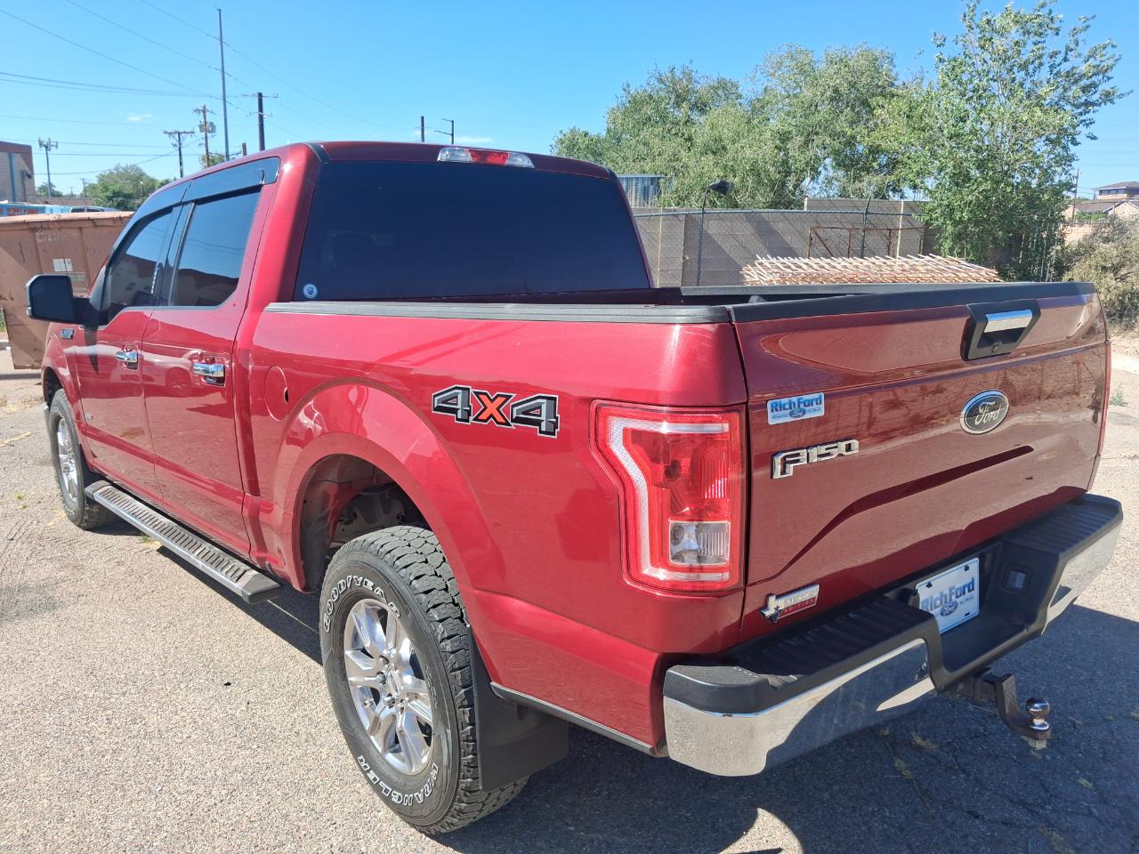 Ford F-150 XL SuperCrew 5.5-ft. Bed 4WD 2015