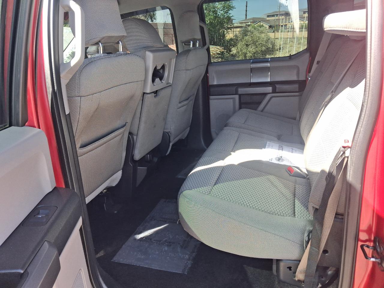Ford F-150 XL SuperCrew 5.5-ft. Bed 4WD 2015