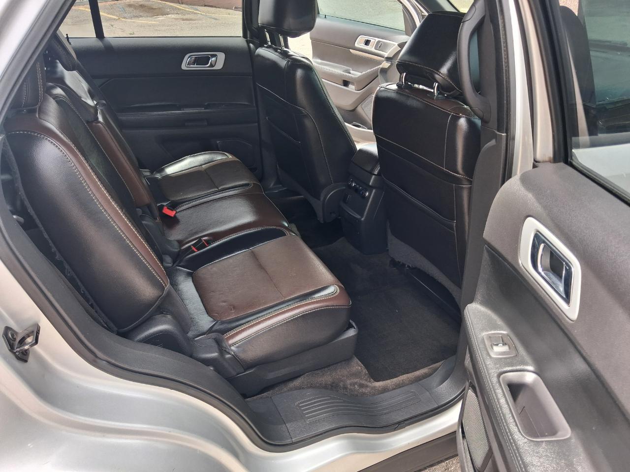 Ford Explorer Sport 4WD 2013