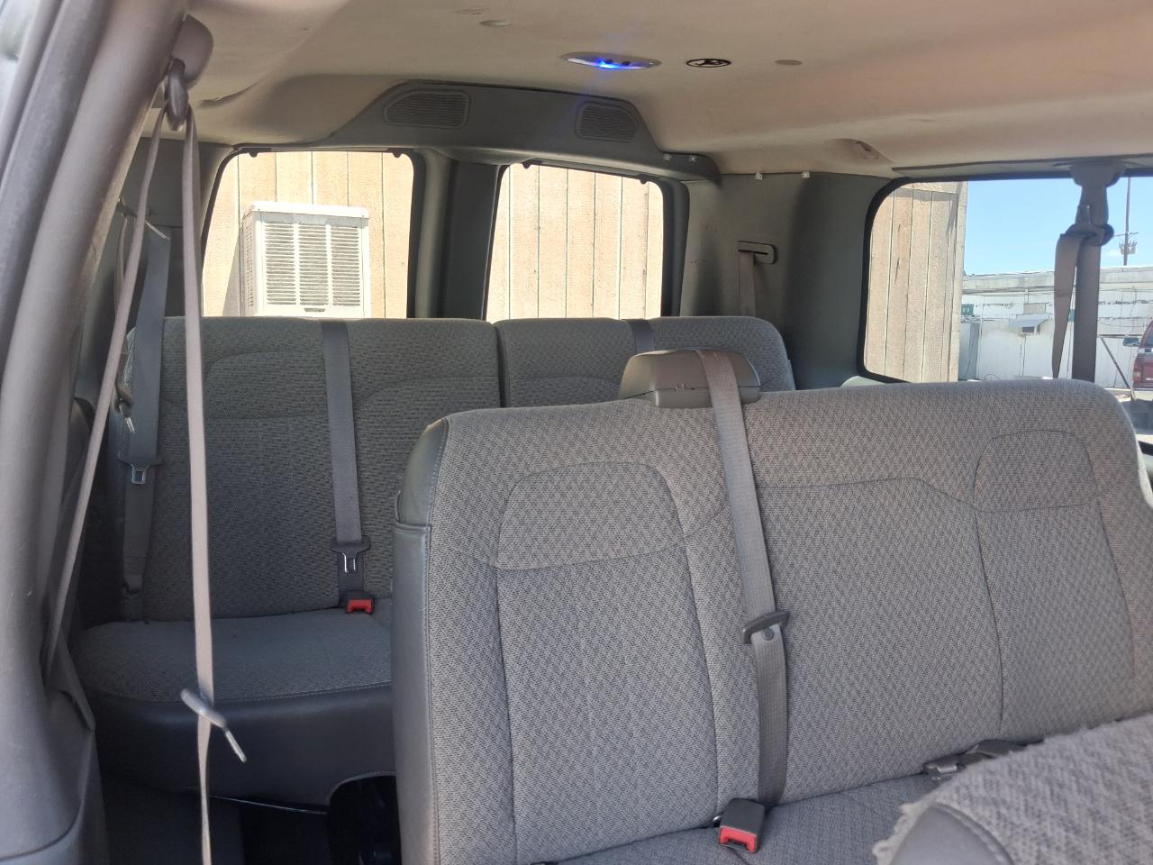 Chevrolet Express LS 2500 2011