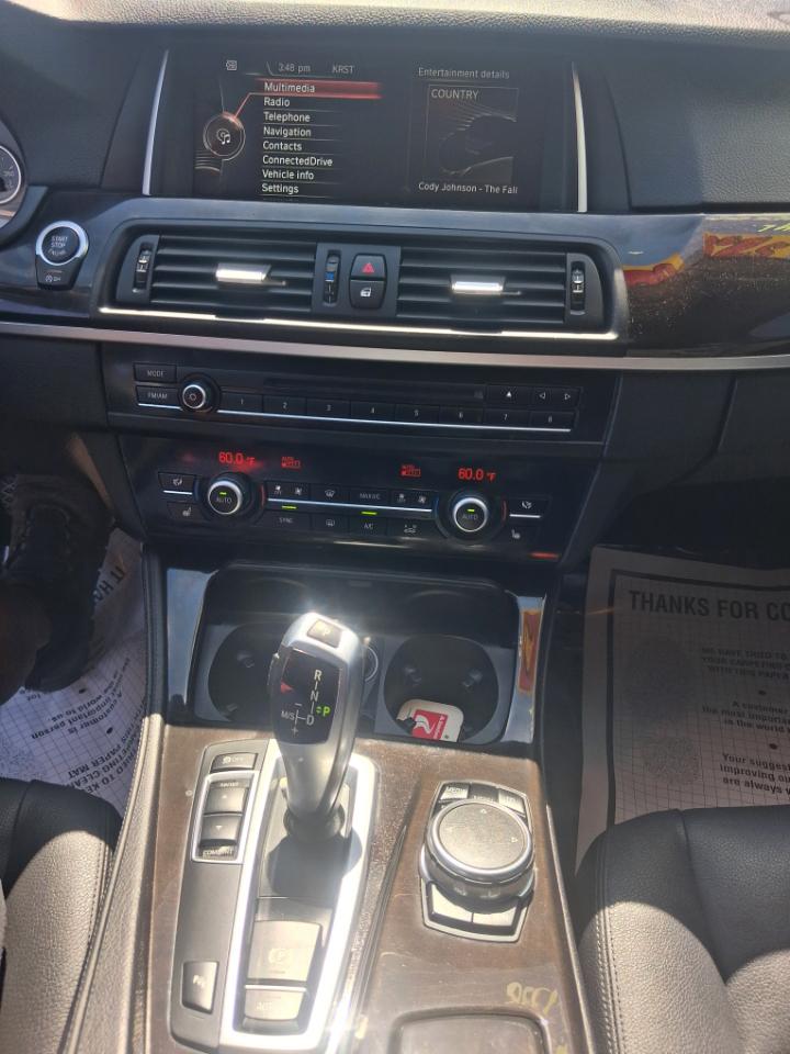 BMW 5-Series 528i 2015