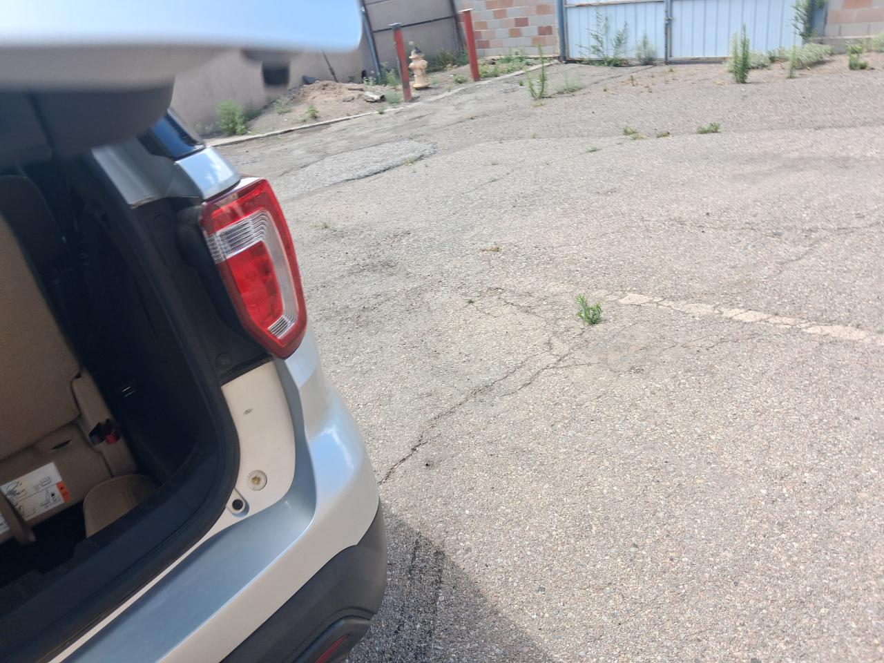 Ford Explorer Base 4WD 2016