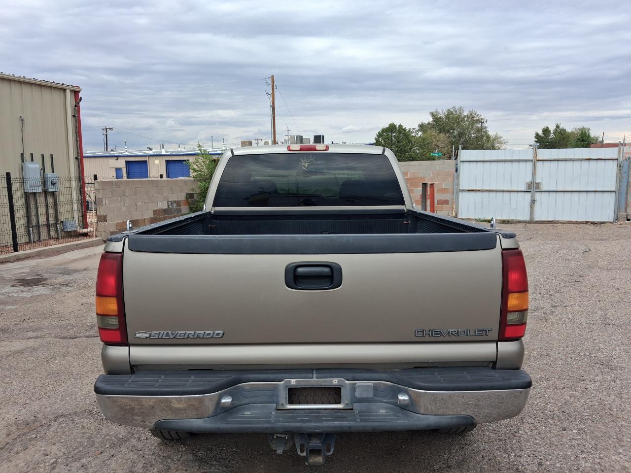 Chevrolet Silverado 2500 Ext. Cab 3-Door Short Bed 4WD 2000
