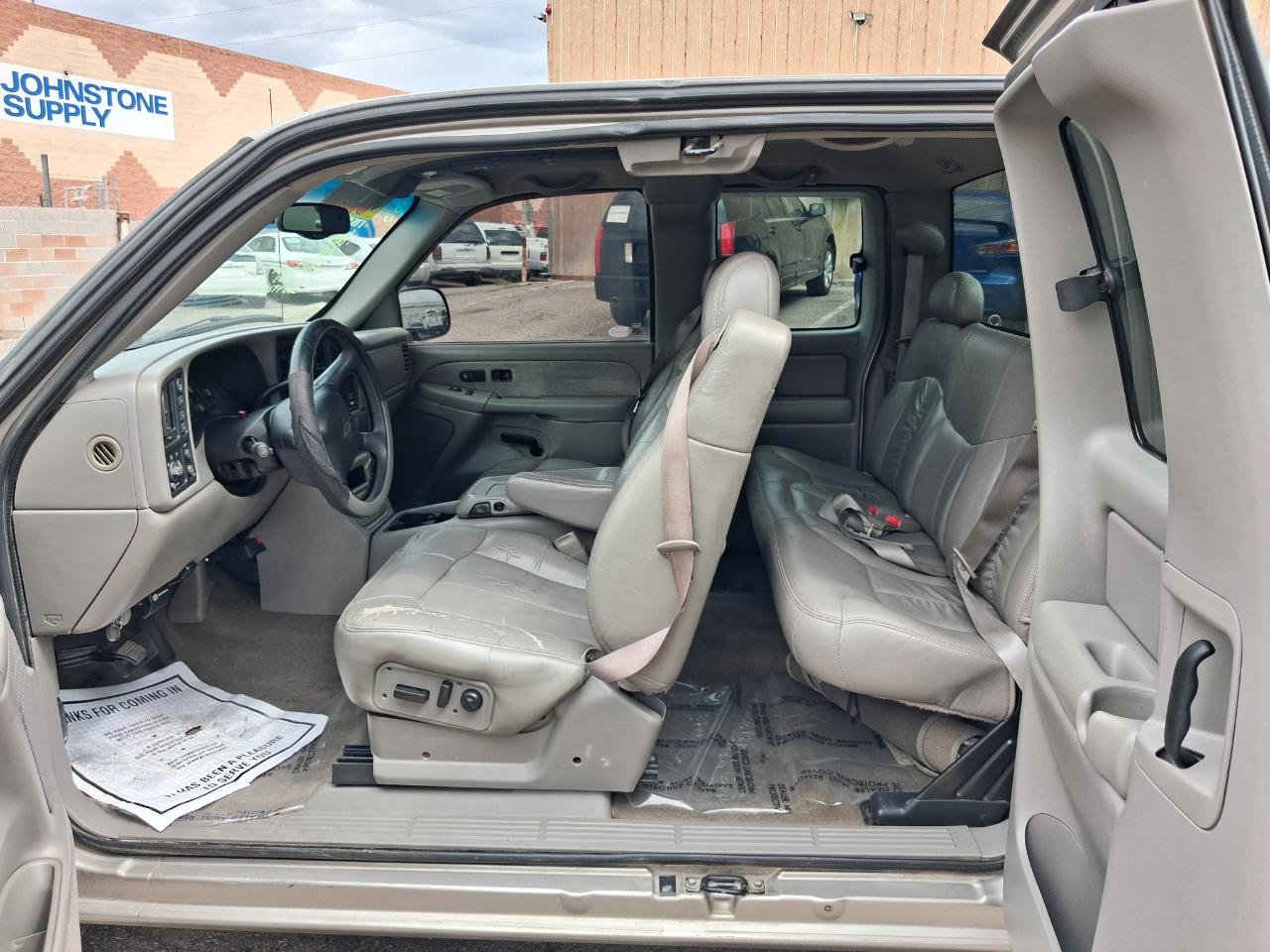 Chevrolet Silverado 2500 Ext. Cab 3-Door Short Bed 4WD 2000