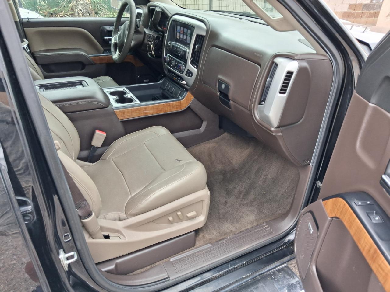 GMC Sierra 1500 SLT Crew Cab Short Box 4WD 2017