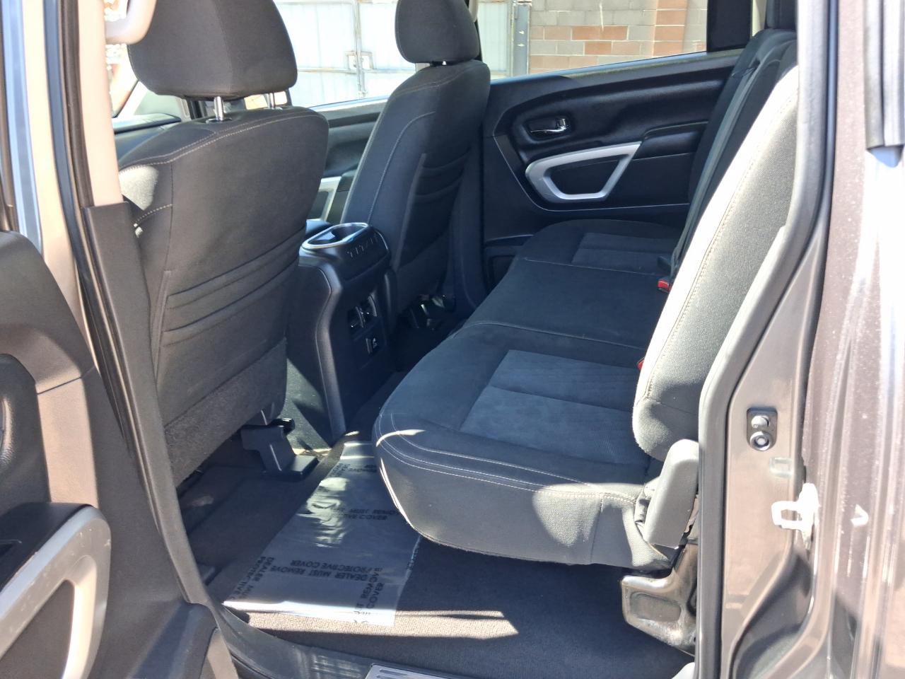 Nissan Titan XD SL Crew Cab 4WD 2018