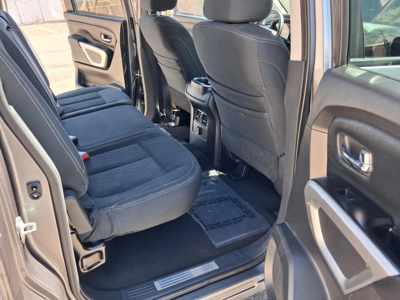 Nissan Titan XD SL Crew Cab 4WD 2018