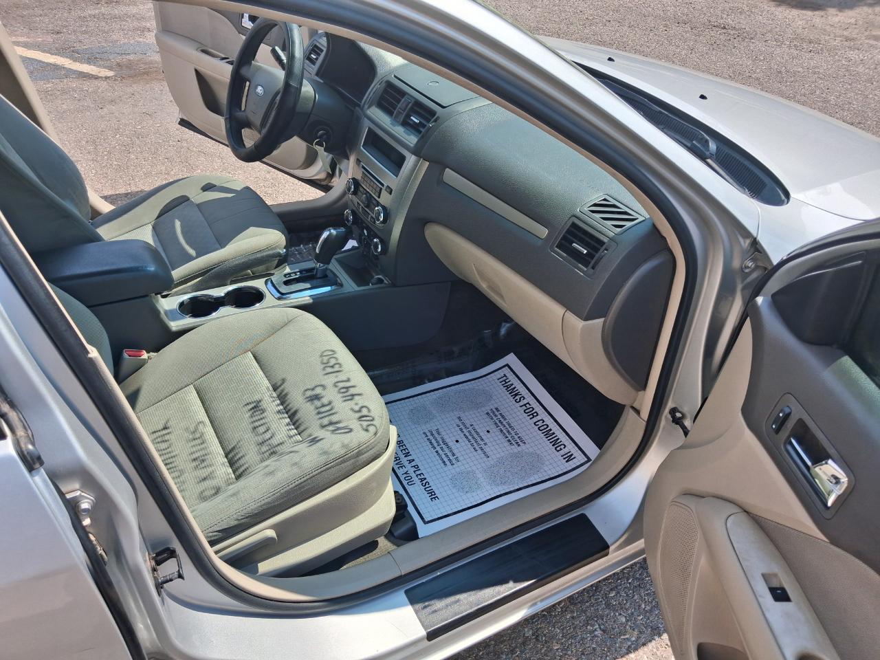 Ford Fusion I4 S 2011