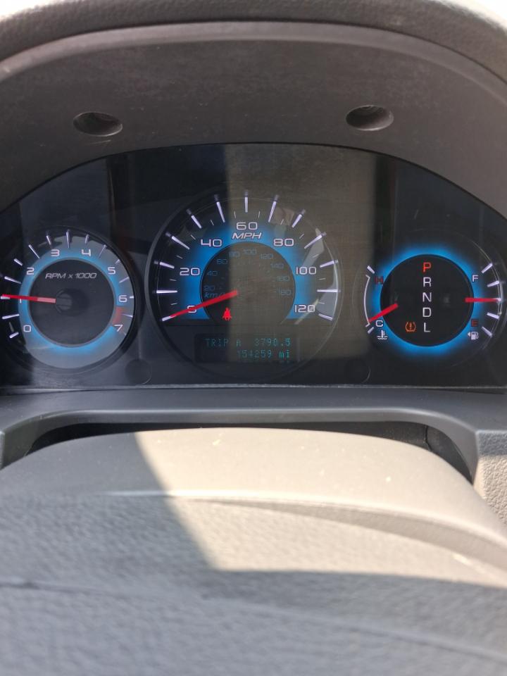 Ford Fusion I4 S 2011