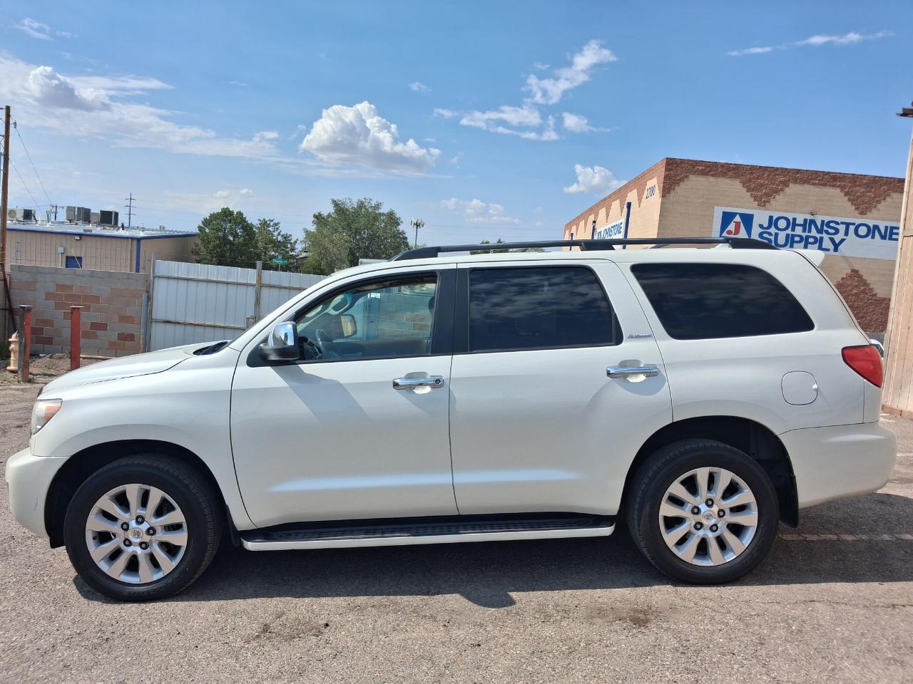 Toyota Sequoia Plantium 4WD FFV 2017