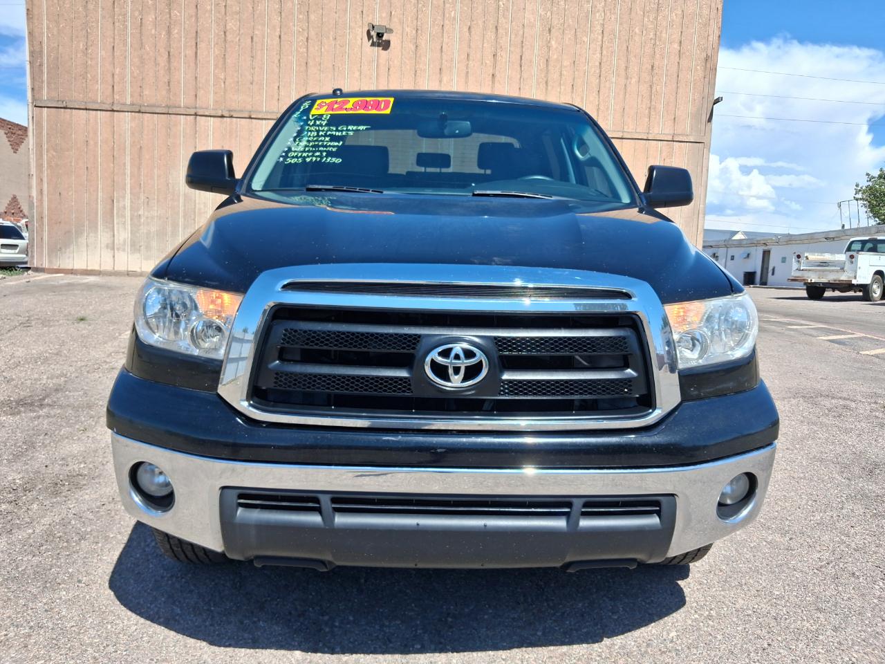 Toyota Tundra Tundra-Grade 4.6L CrewMax 4WD 2012