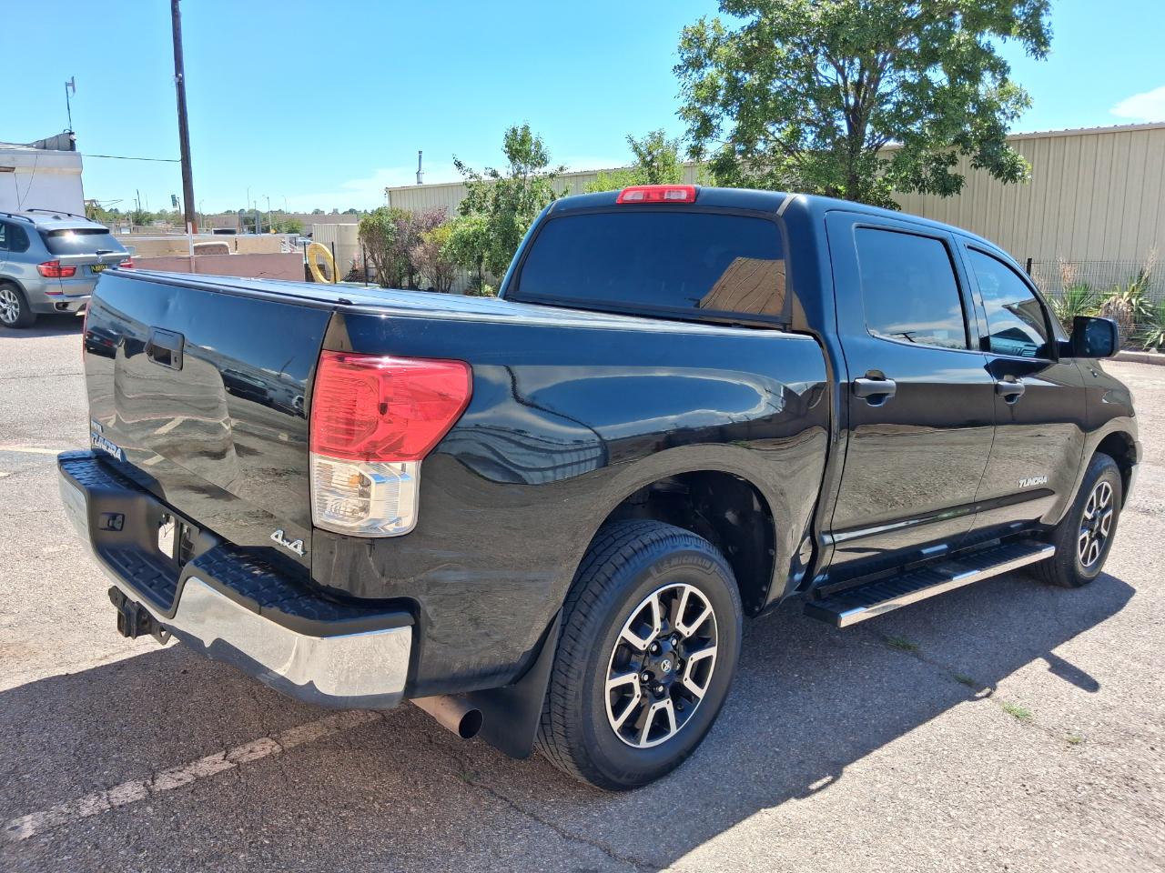 Toyota Tundra Tundra-Grade 4.6L CrewMax 4WD 2012