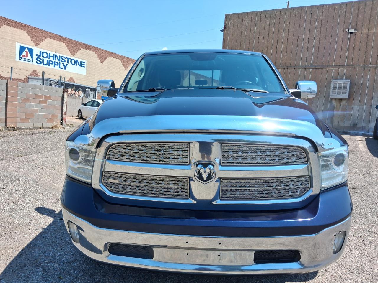 RAM 1500 Laramie Crew Cab SWB 4WD 2016