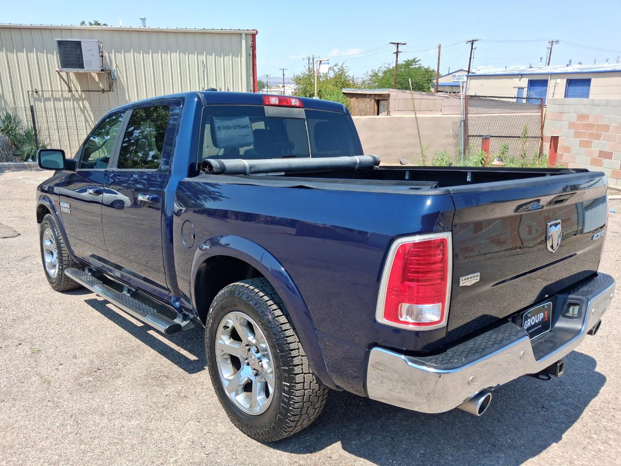 RAM 1500 Laramie Crew Cab SWB 4WD 2016
