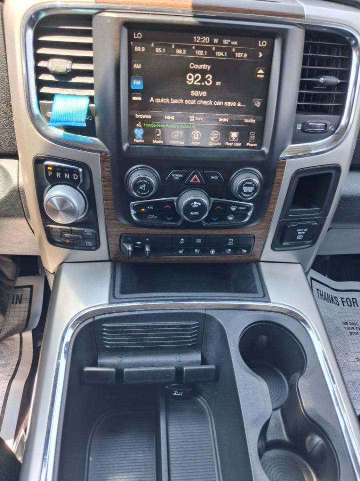 RAM 1500 Laramie Crew Cab SWB 4WD 2016