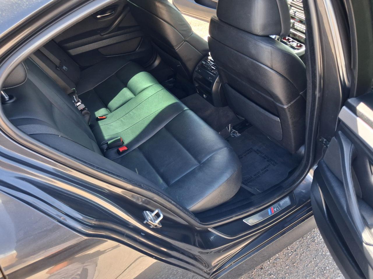 BMW 5-Series 535i xDrive 2012