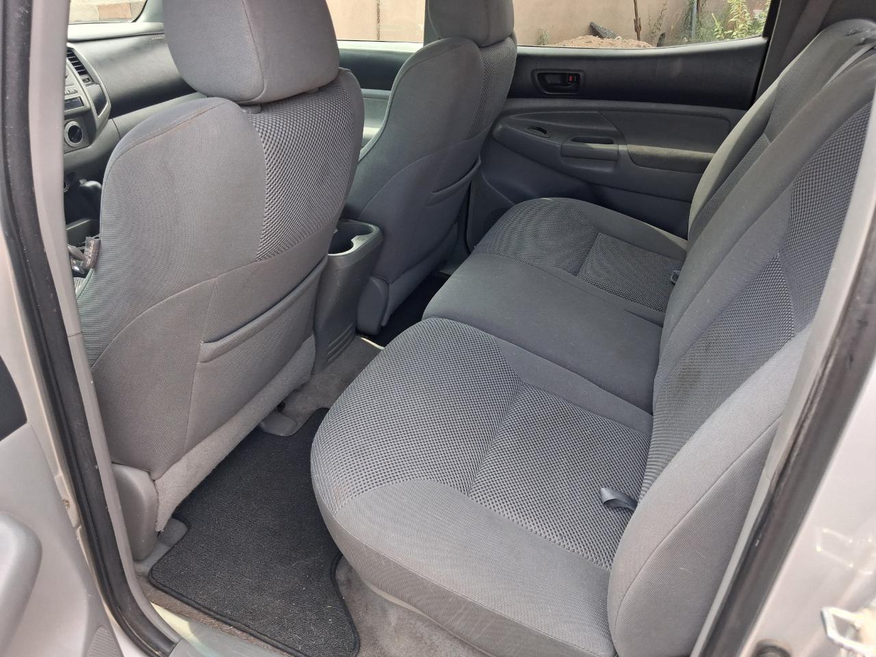 Toyota Tacoma Double Cab V6 Manual 4WD 2005